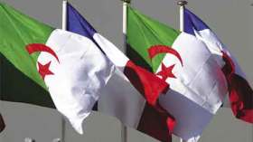 فرنسا مهتمة بسوق الأدوية والطاقات المتجددة في الجزائر