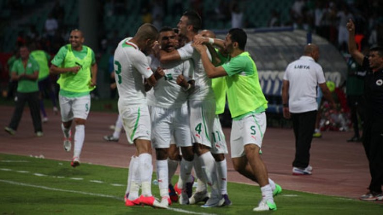 500 مليون سنتيم لكل لاعب في حالة تتويج الخضر بالكان