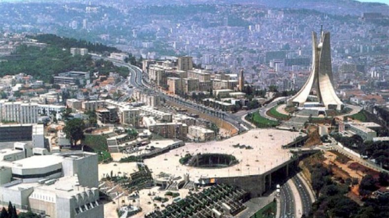 نحن وصعوبة اللعبة الدولية!