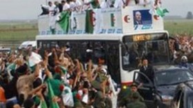 المنتخب الجزائري يصل في حدود منتصف الليل