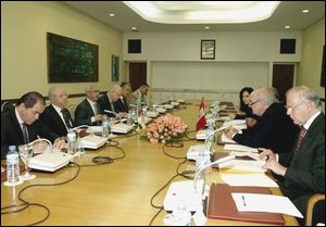 Algeria, Peru determined to further enhance cooperation
