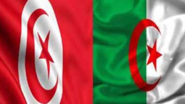 Les ressortissants algériens pourront obtenir la carte de séjour en Tunisie sur présentation d’un contrat de travail