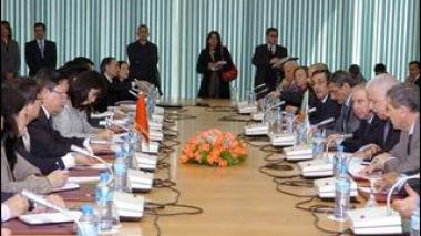 Algeria, Vietnam ink two cooperation agreements in sea transport and housing