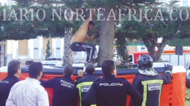 Algerian national attempted suicide in Spain in the wake of an aggression against his wife
