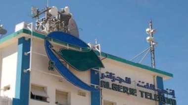Corruption : 18 ans de prison ferme contre un ex-cadre dirigeant d’Algérie Télécom et un homme d’affaires