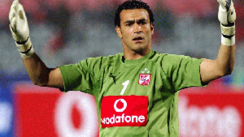 الحضري يضع شحاتة في ورطة أمام الجزائر