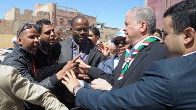 سلال: الرئيس بخير ويوصيكم بالحفاظ على الجمهورية