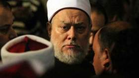 علي جمعة مفتي الانقلابيين تخوّف من زيارة بريطانيا خشية توقيفه