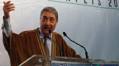 Ali Benflis: “L’armée doit rester loin de la politique”