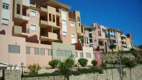 جزائريون اشتروا 2100 شقة بإسبانيا