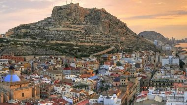 Une école algérienne ouvre ses portes à Alicante