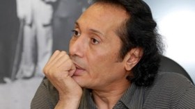 علي‮ ‬الحجار‮ ‬من‮ ‬قسنطينة‮: “‬غنيتُ‮ ‬انتو‮ ‬شعب‮ ‬واحنا‮ ‬شعب‮ ‬في‮ ‬حكم‮ ‬مرسي‮.. ‬والجزيرة‮ ‬هي‮ ‬من‮ ‬أشعل‮ ‬النار‮”‬