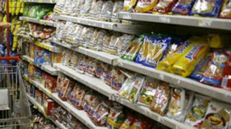 “الحكومة تقرر استيراد كل السلع لخفض الأسعار خلال رمضان”