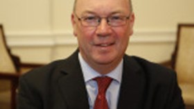 بريطانيـا مع الجزائر في تجريم دفع الفديةولندن لا تعتمد التمييز في منــح التأشيرات للجزائريين