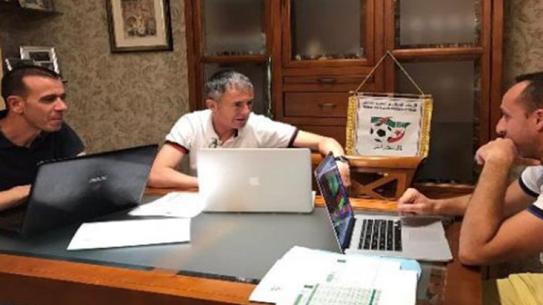 طاقم ألكاراز يعاين منتخب ليبيا للمحليين ويحضر في الوقت بدل الضائع