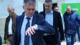 ألكاراز سيعلن عن قائمة موسعة تحسبا لتربص شهر جوان