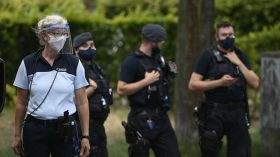 Covid-19: L’Allemagne reconfine 360.000 personnes après la découverte d’un «méga foyer»