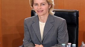 مسلمة لشؤون الهجرة وترشيح أخرى لوزارة الدفاع في ألمانيا