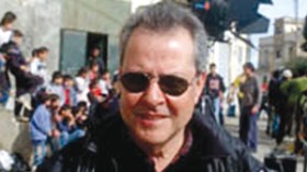 “حراڤة” لمرزاق علواش يدخل قاعات السينما الجزائرية ابتداء من 18 فيفري الجاري