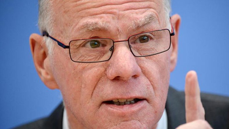 رئيس البرلمان الألماني يلغي لقاء مقررا مع السيسي