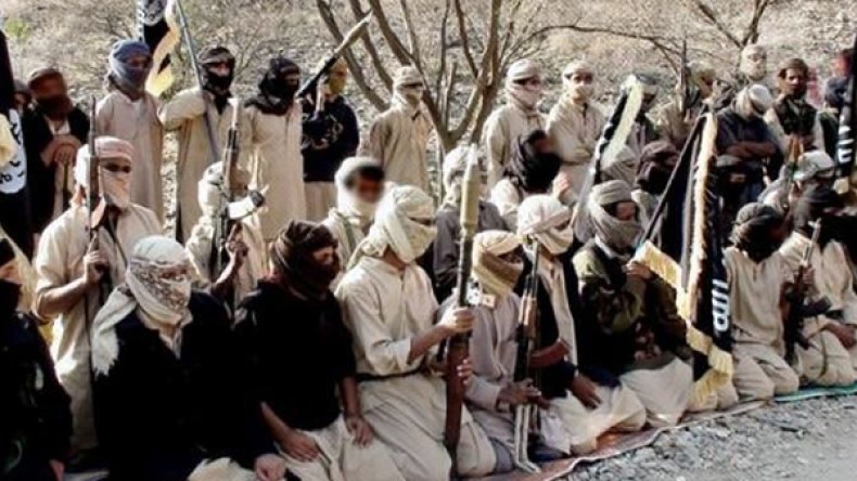 تحقيق صحفي بريطاني: أمريكا أنتجت أفلاما مزورة ونسبتها للقاعدة!