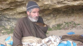 “عمي عمار” مازال يرفض لقاء الناس ويُعايش الذئاب