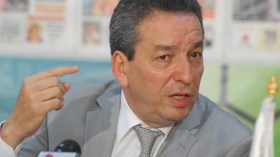 تكلّم جزائري‮ ‬أولا