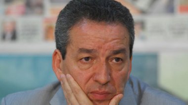 Benyounès conteste contre la violation par la France des règles protocolaires