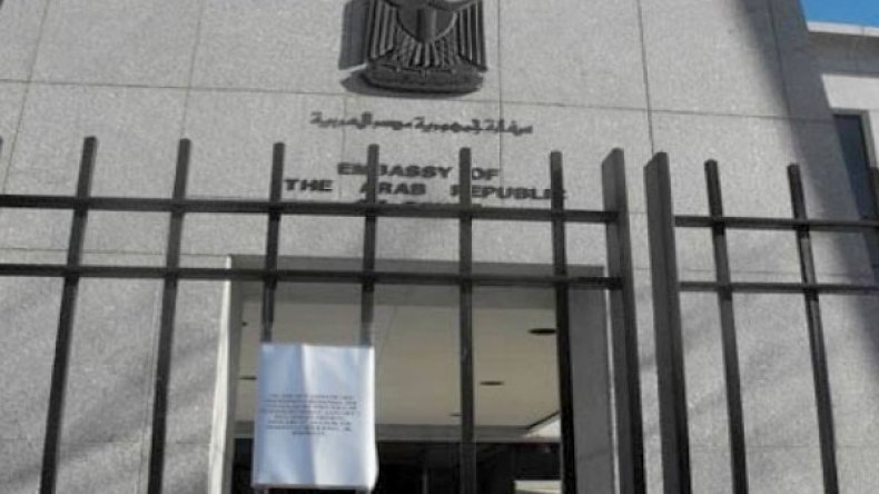 مصر تنفي إعادة فتح سفارتها في دمشق