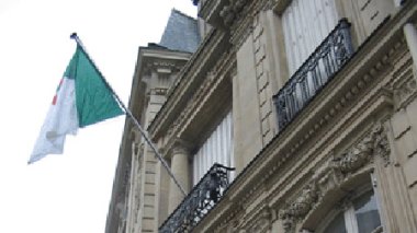 France: les Algériens exclus du mariage pour tous