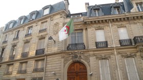 الخارجية تستنفر سفاراتها وقنصلياتها لإنقاذ الجزائر من “الأزمة المالية”