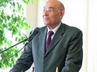 L’ambassadeur d’Algérie en France répond à Ségolène Royale : « Le refus au RCD d’organiser une manifestation était une exception et cela peut arriver même en France »