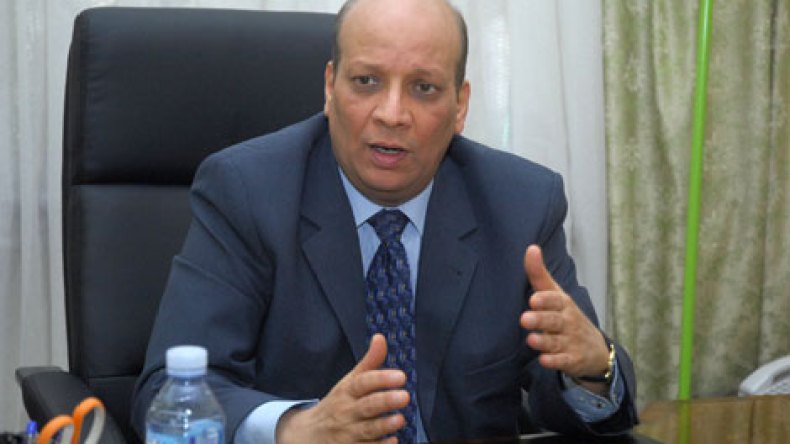 السفارة المصرية بالجزائر تعد بإنهاء مشكلة القبض على أربعة مصريين