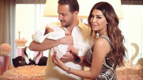 أمل بوشوشة تخطف الأضواء من نجمات رمضان بأول صورة لابنتها!