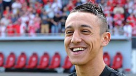 عمري الشاذلي في زيارة “غير بريئة” لبلحاج وبوقرة