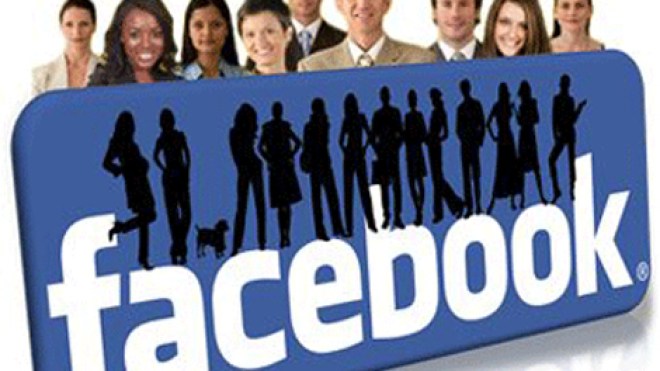 أمريكي يجمع التبرعات لزيارة جميع أصدقاء الفايسبوك