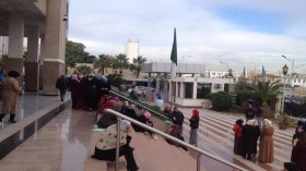 أمناء الضبط ينفذون تهديدهم ويشلون المحاكم