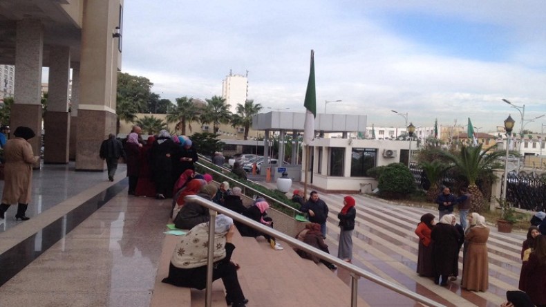 أمناء الضبط ينفذون تهديدهم ويشلون المحاكم