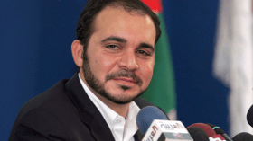 الأمير علي يتعرض لمحاولات ابتزاز . والمتّهم إبنة بلاتير