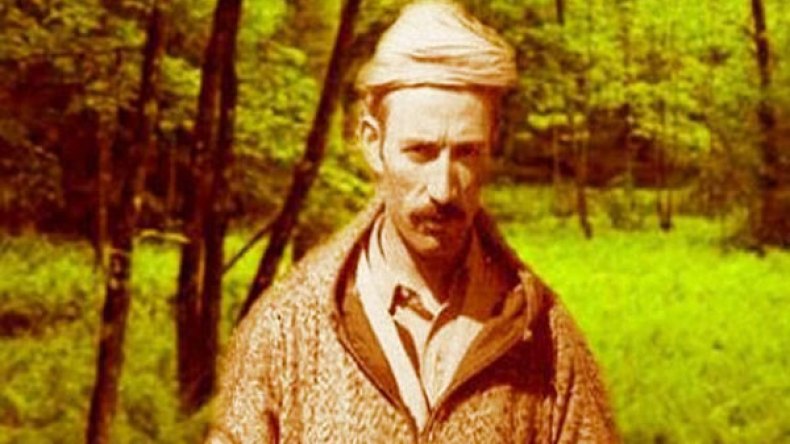 مرحى بمؤسسة العقيد عميروش المدافع الكبير عن اللغة العربية