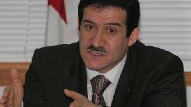 غول يعلن الشروع في إنجاز الطريق الوطني رقم 77