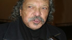 ‮”‬لست‭ ‬معارضا‭ ‬للنظام‭ ‬و‭ ‬‮”‬خارجون‭ ‬عن‭ ‬القانون‮”‬‭ ‬ممتاز‮”‬