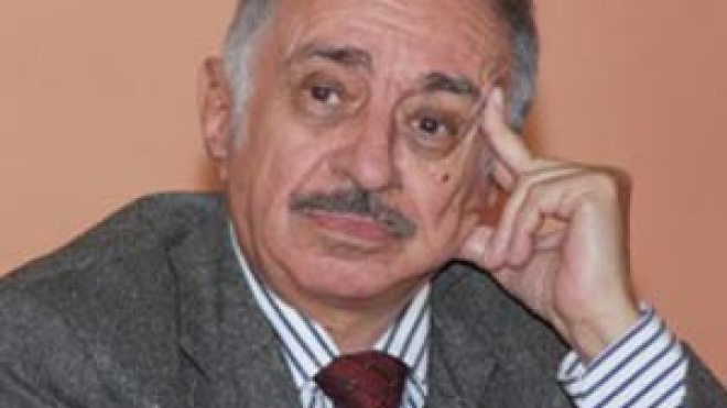 عميمور يدافع عن النيف الجزائري وزيطوط لم يتخلص من عفريت الجنرالات!