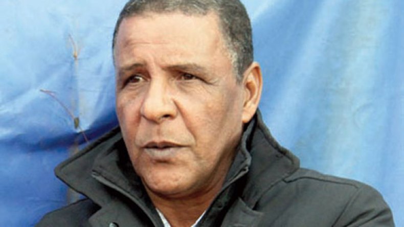 عمراني يوقع عقدا مع الرائد السعودي لموسم واحد