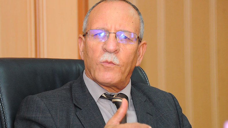 برلماني يطالب بمراجعة القوانين الأساسية للوظيفة العمومية