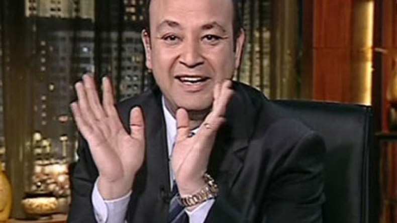 عمرو أديب يقود حملة “تنجيم ومخابرات” لدفن مصر