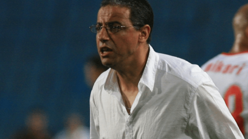 الكاف تخفض عقوبة عادل عمروش إلى 6 مباريات