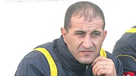 شبيبة القبائل: عمروش غاضب من مكاوي وسيبعده من الفريق مؤقتا