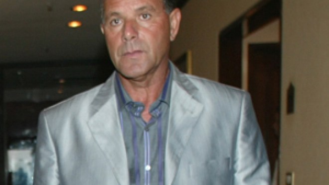 عمروس يراوغ ليجيا ويفضل أديداس