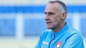 بِالفيديو: المدرب زكري يُقنع زميله الإيطالي بِاعتناق الإسلام